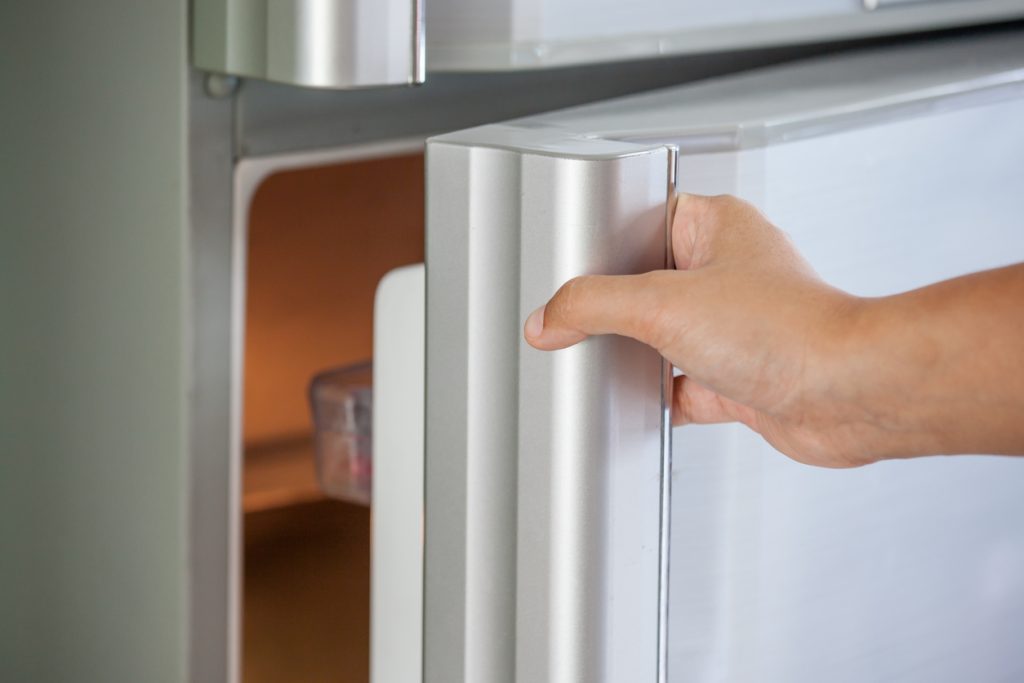 Learn how to repair fridge clicking noise that happens every few minutes with Seattle Appliance Service Pros.